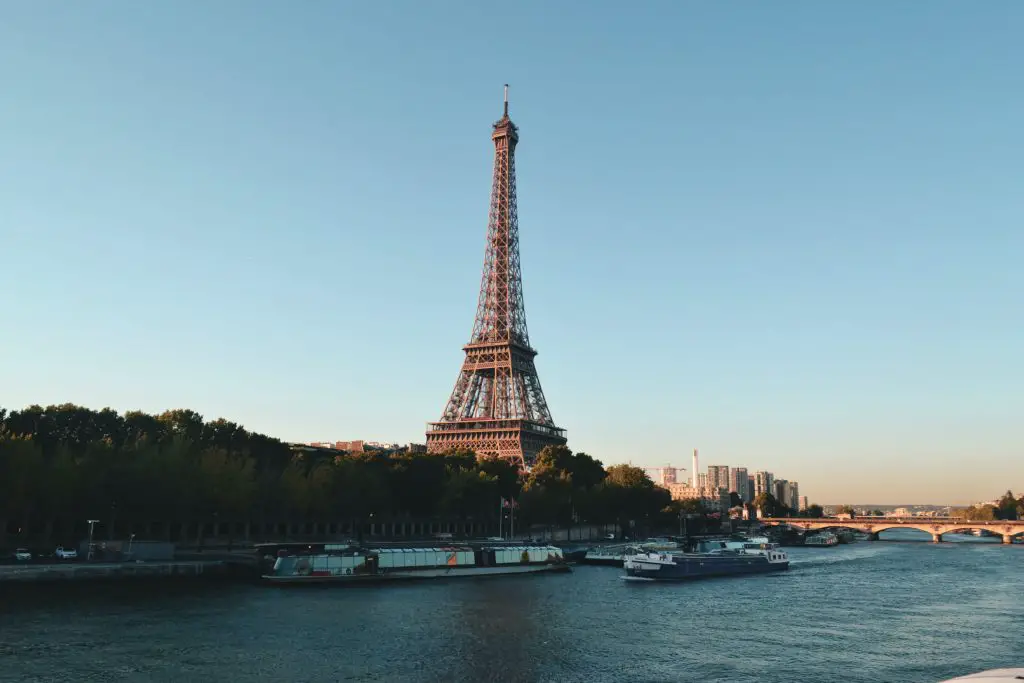 Eifelio bokštas 6